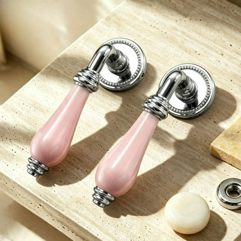 Uchwyt do drzwi w stylu francu – Home Bathroom Key recenzja i cena